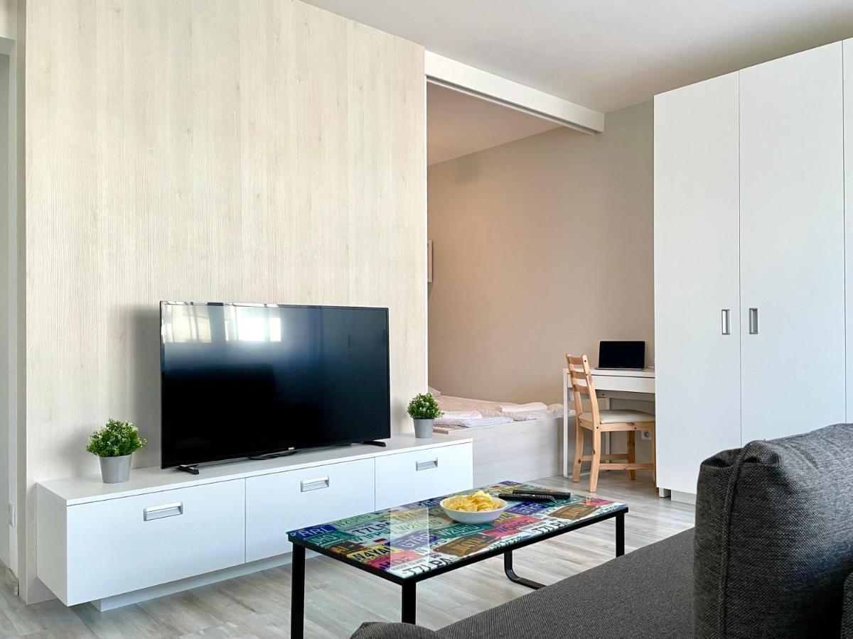 Stein Apartment Bratislava Bagian luar foto