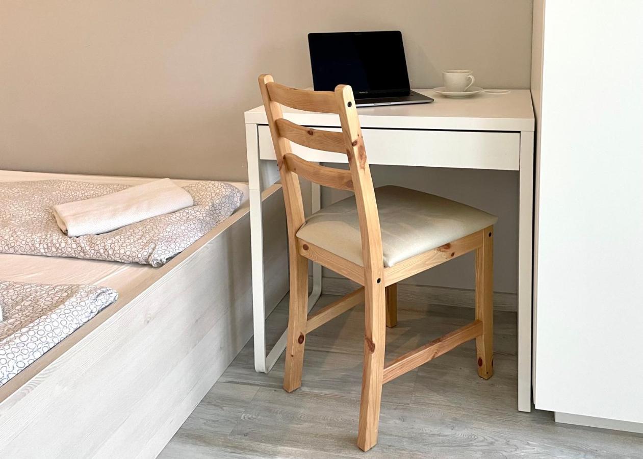 Stein Apartment Bratislava Bagian luar foto